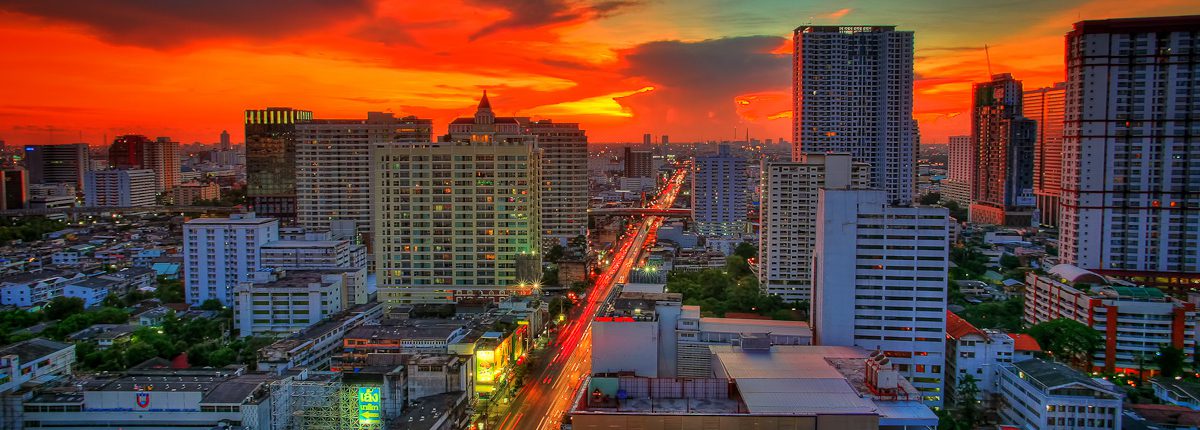 4 Best Rooftop Bars with Sunset View in Sukhumvit